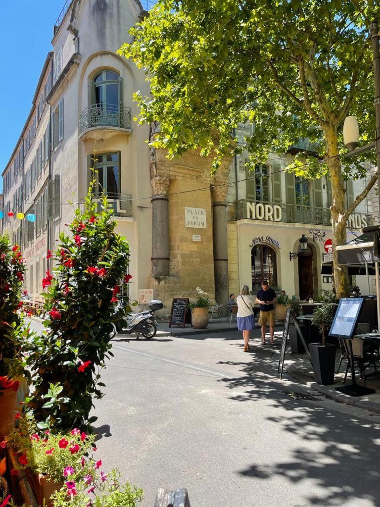 Le Favorin 1 Arles Exterior foto